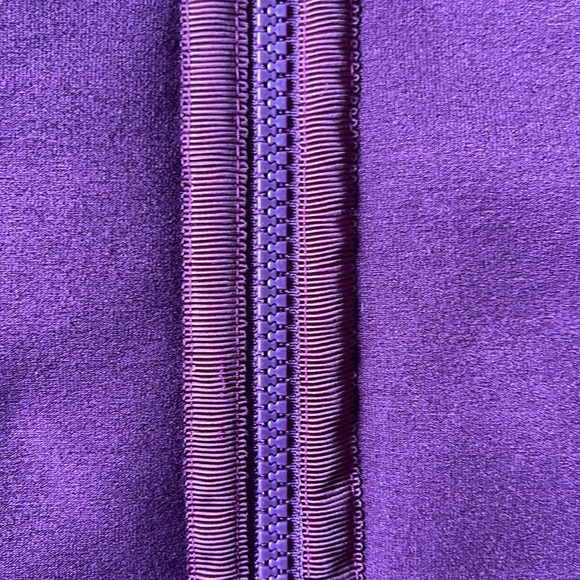 Lululemon Kick The Cold Zip Up High Collar Jacket Deepest Magenta Size 12 - Picture 17 of 17